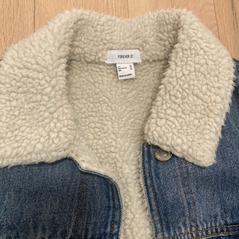 FOREVER21 Cropped Sherpa Denim Jacket - Picture 7 of 7
